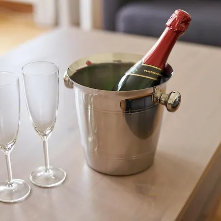 アパート Brodthage, App. 3